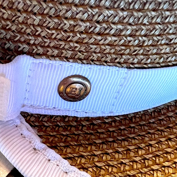 Eric Javits Squishee cap • adjustable - Picture 3 of 5